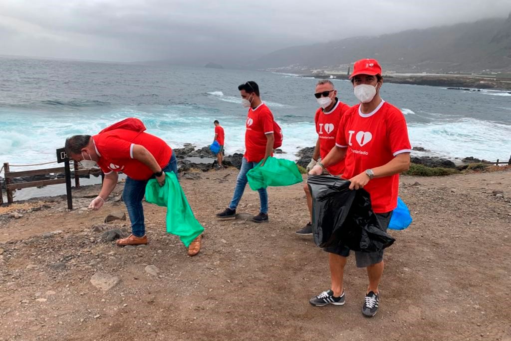 En Canarias, la campaña ha logrado, a lo largo de estos tres años, la participación de más de 800 voluntarios, que han recogido un total de 7.267 kg de residuos