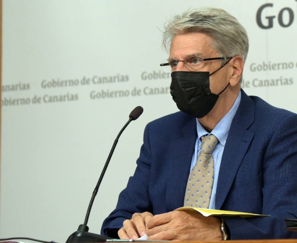 Julio Pérez compareció tras la reunión del Consejo de Gobierno y mostró su preocupación por la situación de Tenerife, que acaparó ayer el 77% de los nuevos contagios en la Islas. DA