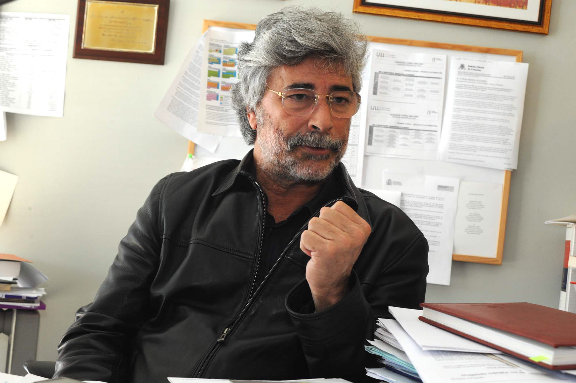 Humberto Hernández, presidente de la Academia Canaria de la lengua. / DA