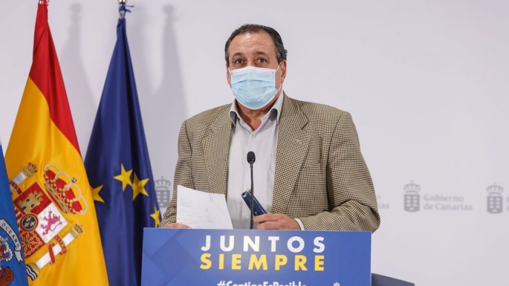 El consejero de Sanidad del Gobierno de Canarias, Blas Trujillo.