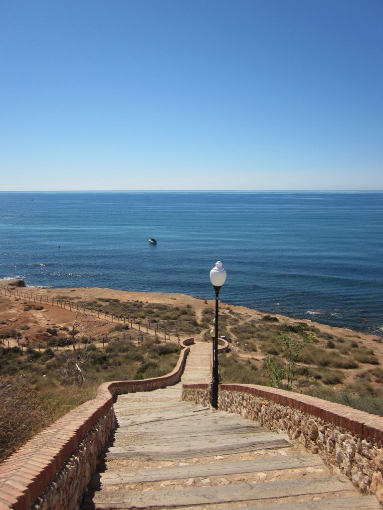 Imagen de recurso costa Cabo Roig, Alicante. Pixabay