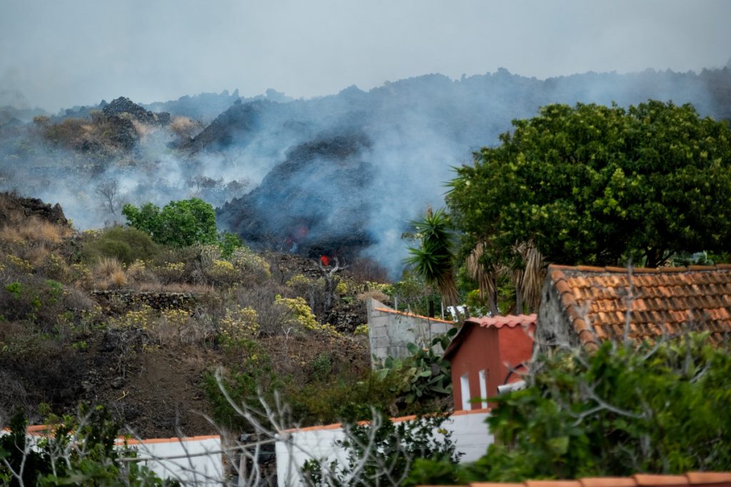 El Gobierno financiará la compra de 107 viviendas para afectados del volcán