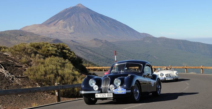La XX Clásica, el lujo del automovilismo histórico del que presume Tenerife