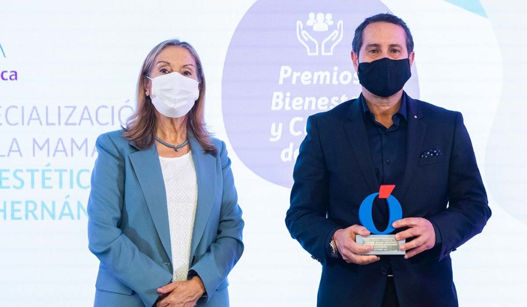Antonio García, cirujano plástico tinerfeño, recibe el Premio Bienestar y Calidad de Vida