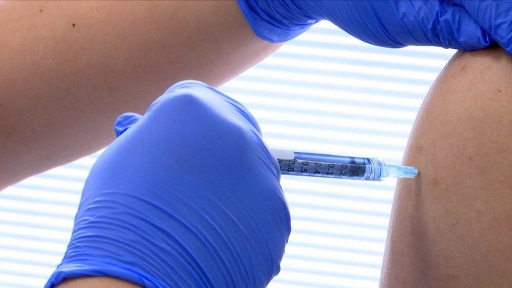 La EMA da su visto bueno a la vacuna de Novavax contra la COVID-19
