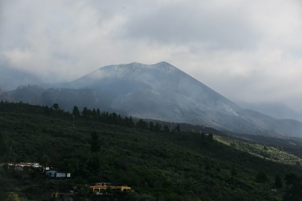 El volcán de Cumbre Vieja, el día que se ha dado por finalizada oficialmente su erupción EUROPA PRESS