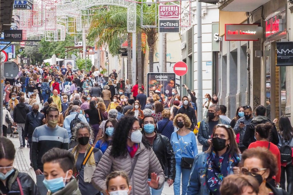 Las incidencias acumuladas a 7 y 14 días en Canarias siguen en ascenso, rozando la media nacional.