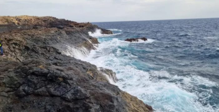 Hallan el cadáver del joven desaparecido en la costa de Lanzarote