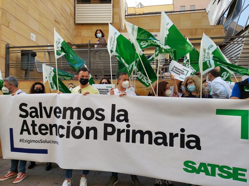 Enfermeros canarios se unen a la protesta en centros de salud de toda España por el "abandono" de la Atención Primaria. SATSE