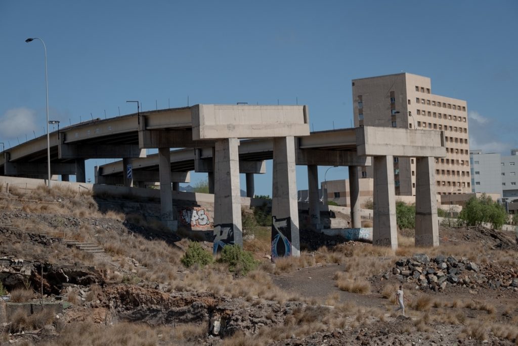 Actual estructura del puente existente sobre la TF-5 a la altura del Hospital Universitario Nuestra Señora de la Candelaria. Fran Pallero