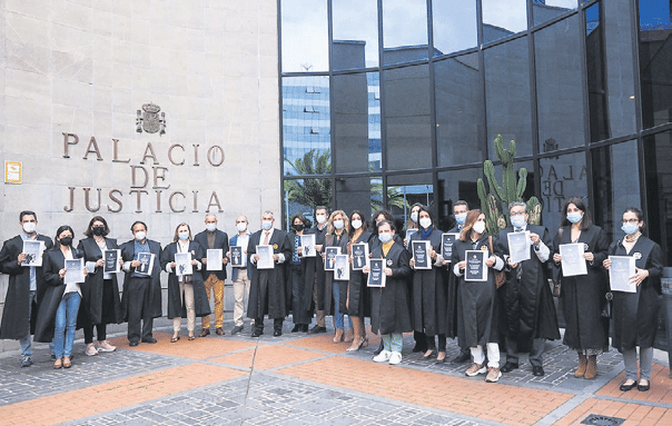 huelga de letrados en Canarias