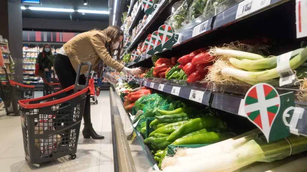Alimentos, vivienda y gasolina: los precios en Canarias continúan al alza