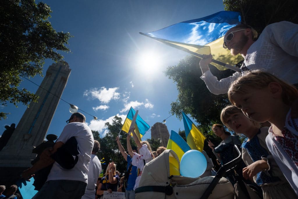 Los ucranianos varados acuden para regularizar su situación y adquirir permisos de residencia y trabajo. Fran Pallero