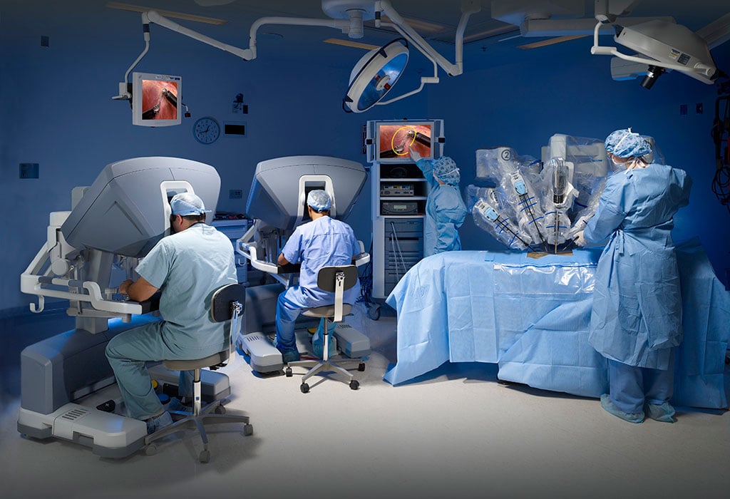 La cirugía robótica llega a la sanidad privada canaria de la mano de Quirónsalud
