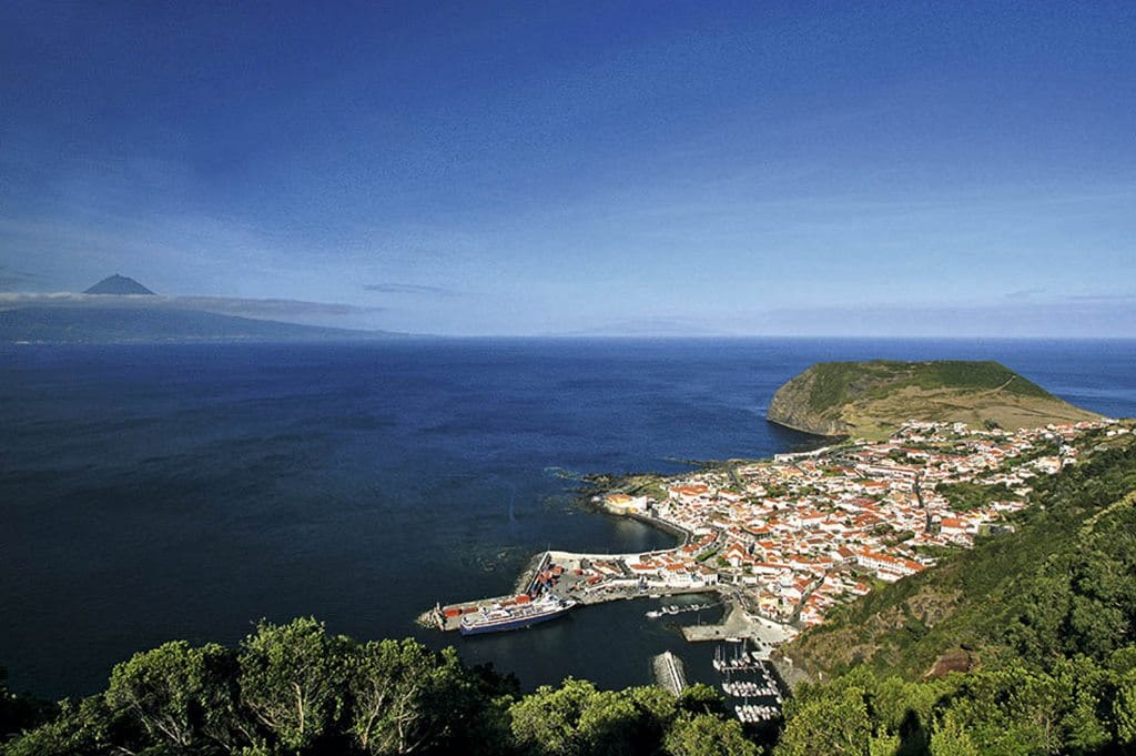 Velas, con 2.500 habitantes, es el municipio más habitado de San Jorge      y el que más ha sentido los seísmos.