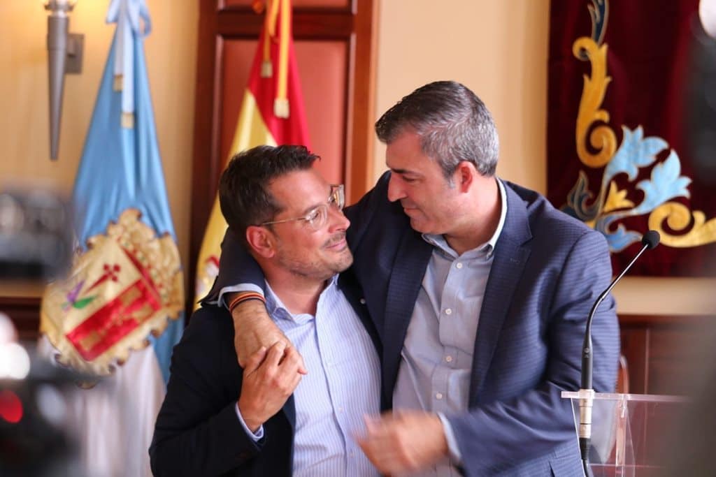 Adolfo González y Manuel Domínguez, ayer, tras la rueda de prensa. DA