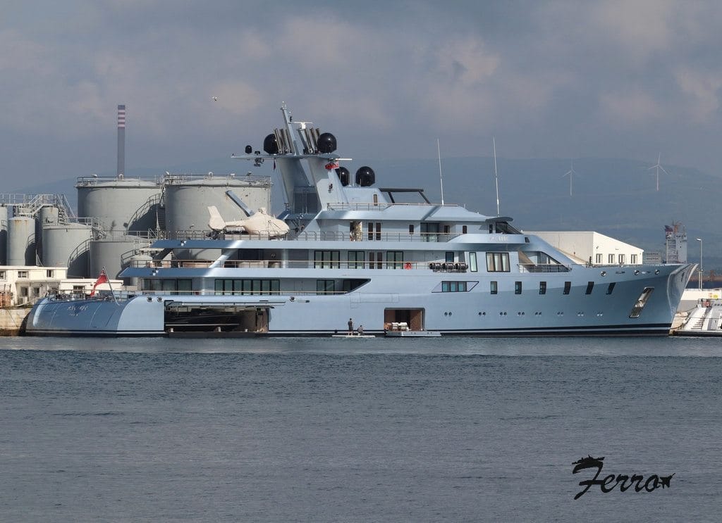 El superyate "Pacific", vinculado al multimillonario ruso Leonid Mikhelson. Twitter (@Gibdan1)