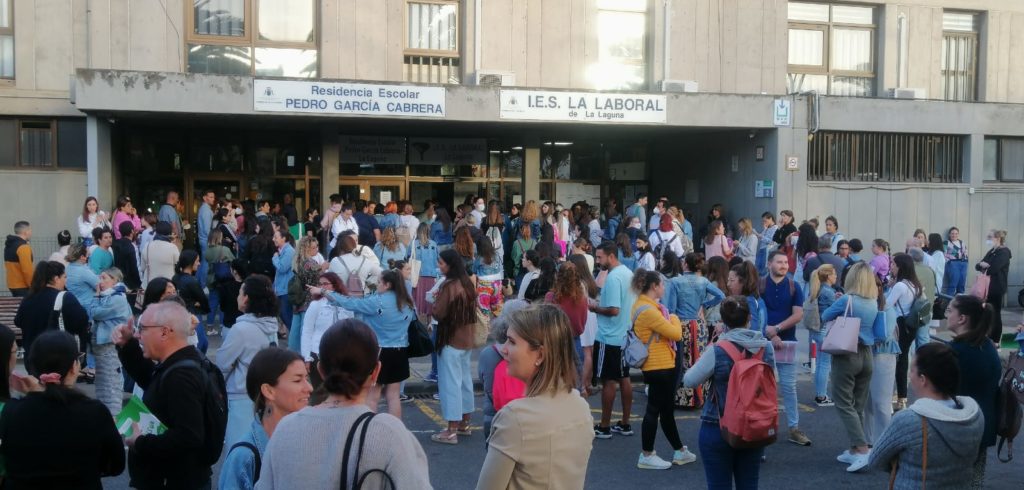 Más de 13.400 personas optan a 990 plazas de maestros en Canarias