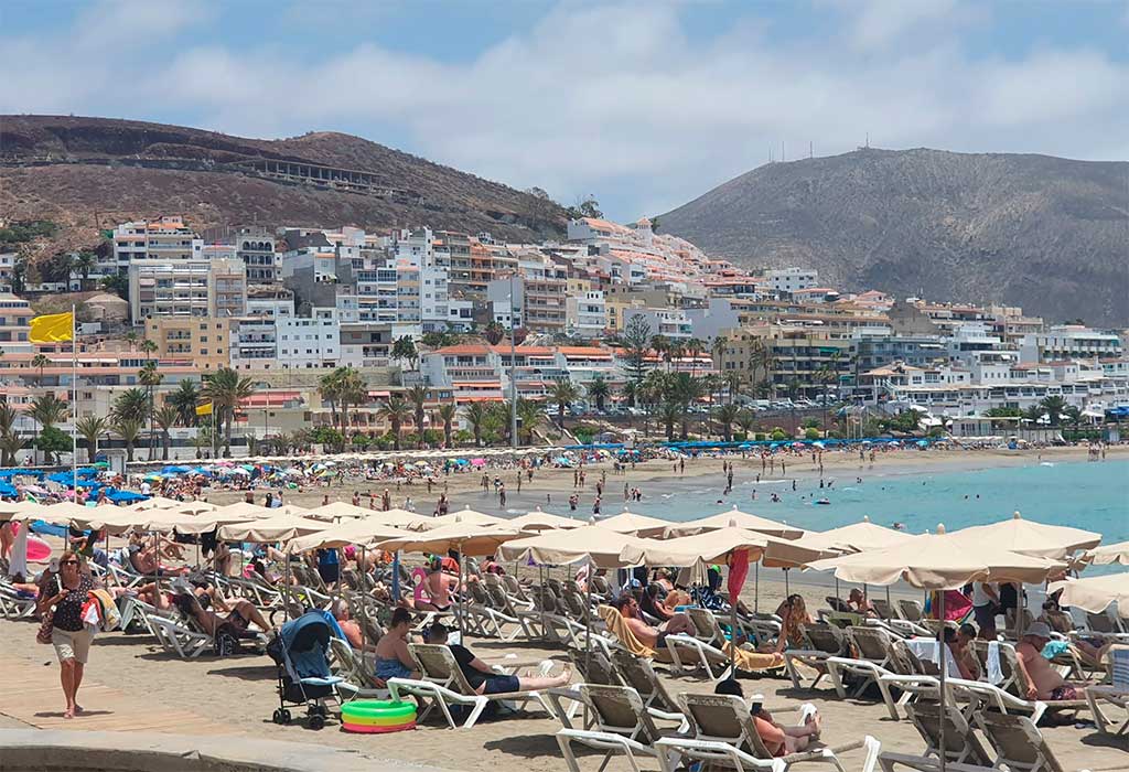 Parte del clan Pantoja aterriza en Canarias para despedir el año