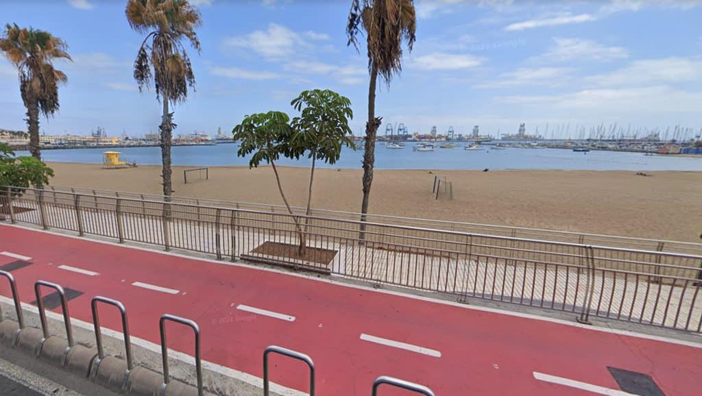Playa de Alcaravaneras, en Las Palmas. Google Maps