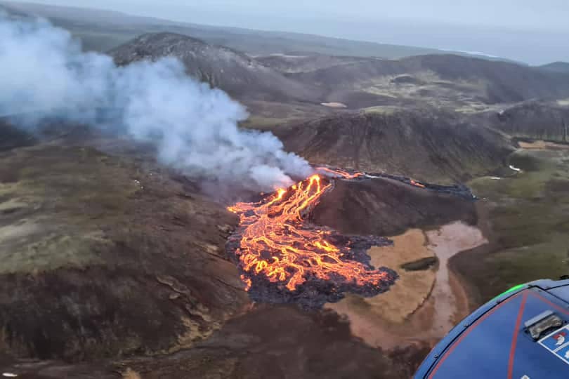 Imagen de archivo de un volcán en la península de Reykjanes. | EP