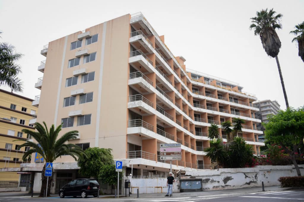 Compran el hotel Martiánez de Tenerife, abandonado desde 2005
