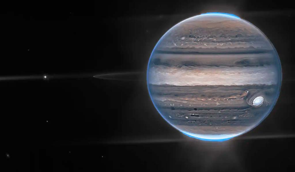 fotografía de júpiter hecha por el telescopio James Webb
