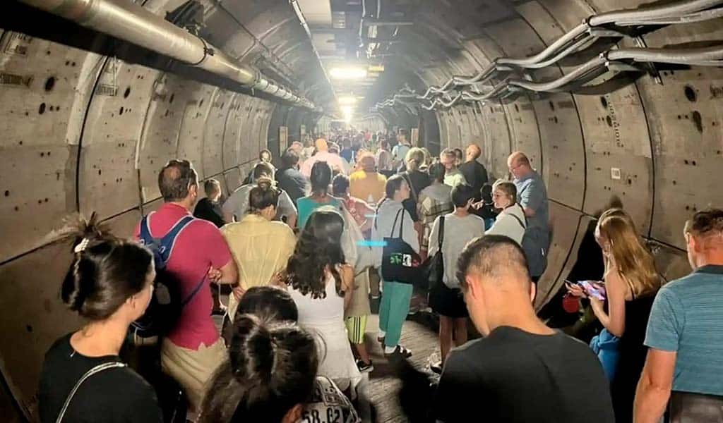 Decenas de viajeros quedan atrapados en el Eurotúnel durante cinco horas