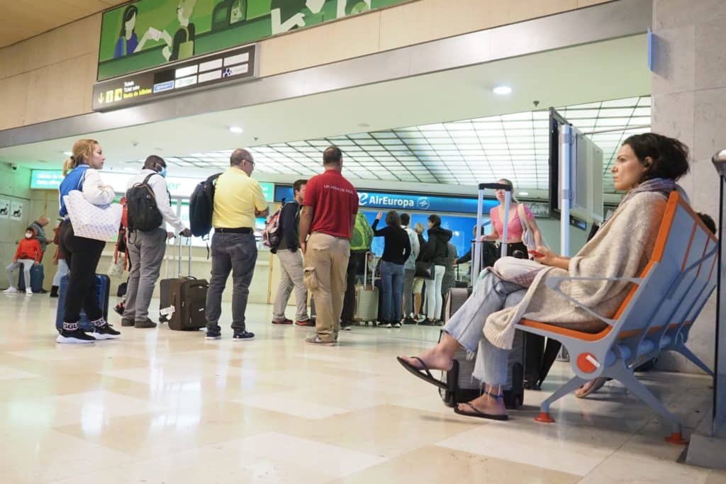 Binter suspende los vuelos durante la mañana en la provincia occidental. | Sergio Méndez
