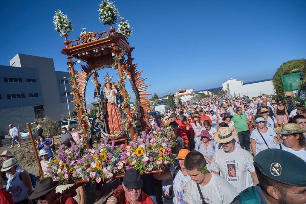 Con el sol todavía muy presente, Nuestra Señora del Socorro comenzó su regreso hasta San Pedro. Tony Cuadrado