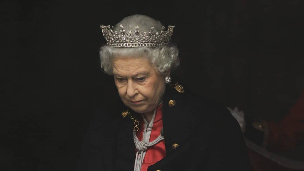 La reina Isabel II de Inglaterra, que llevaba varios meses con un estado de salud muy delicado, falleció ayer en su residencia de verano del castillo de Balmoral, en Escocia. Reuters