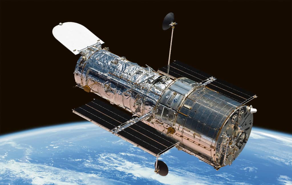 SpaceX y NASA estudian una misión para prolongar la vida del Hubble