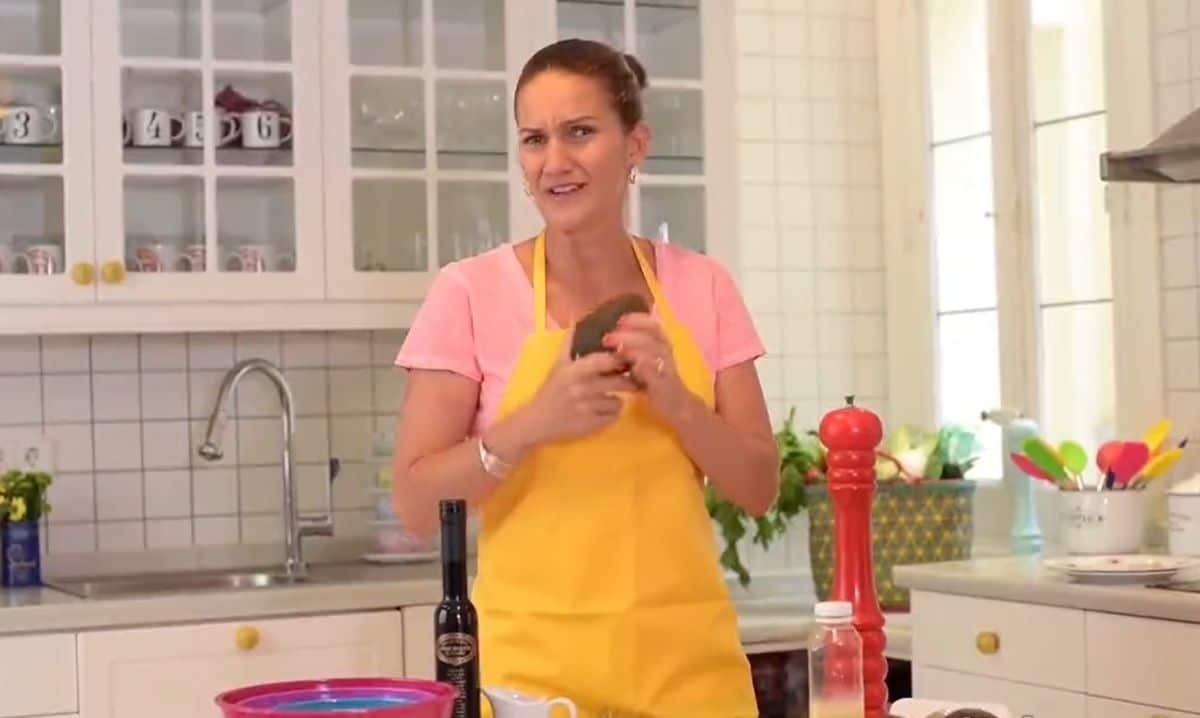 La receta más surrealista de Samantha Vallejo-Nágera: "Me voy a cenar encantada de la vida"
