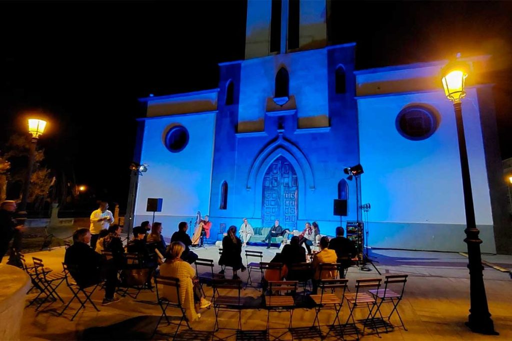 Actuaciones frente a la Iglesia de Nuestra Señora de Bonanza, en El Paso, con motivo de la cita | DA