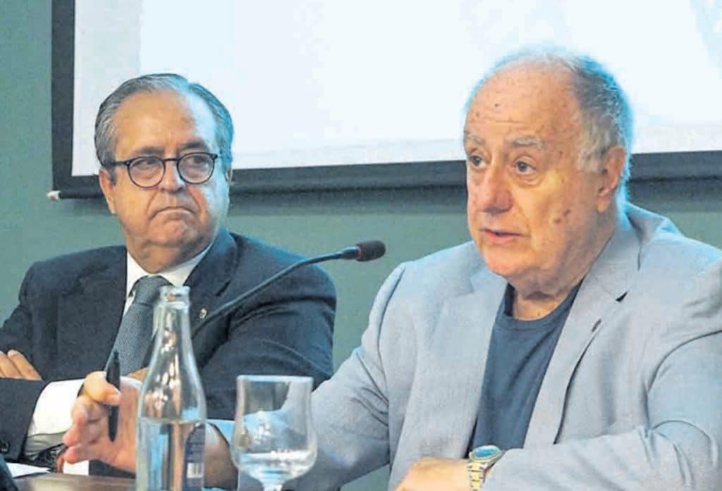 Antonio Alarcó aborda en ‘Sociología de la Sanidad’ su situación en España
