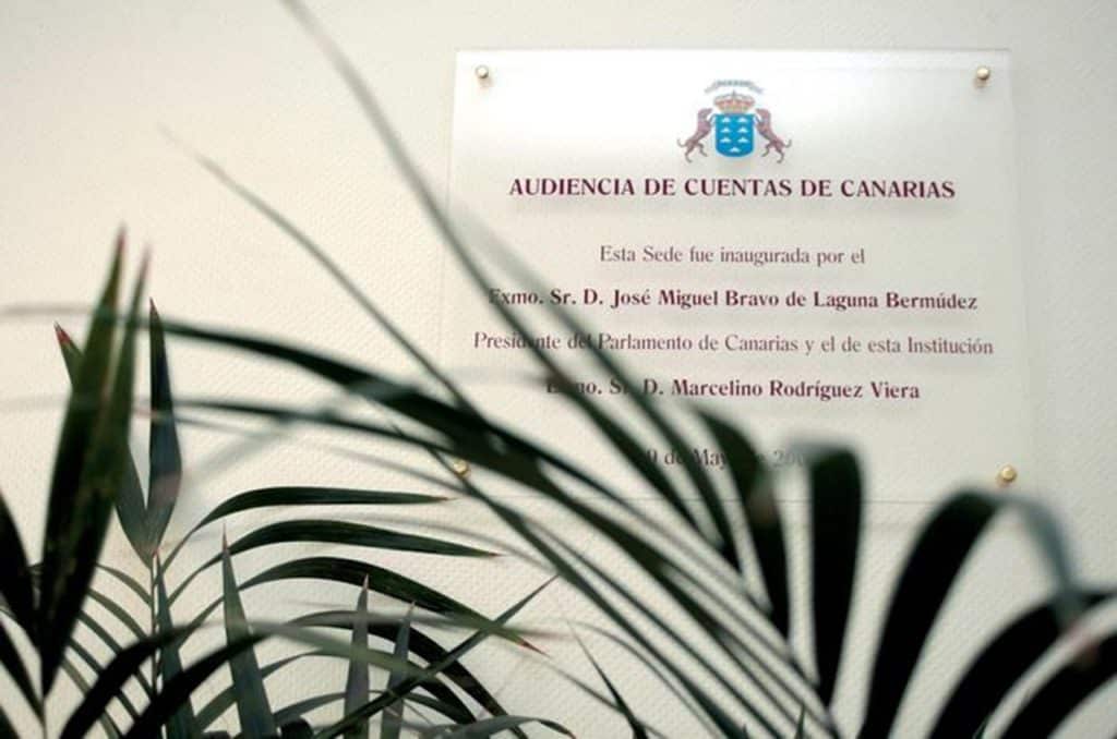 La Audiencia de Cuentas de Canarias sospecha que se fraccionan contrataciones