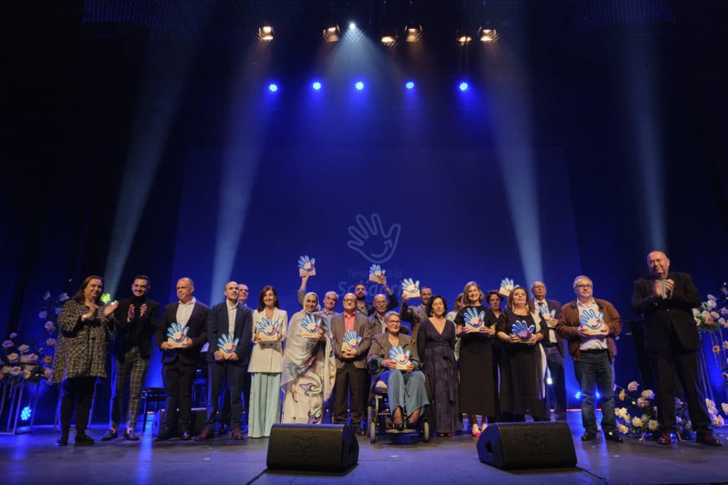 El Cabildo entrega los Premios a la Solidaridad en la gala del 25 aniversario de Tenerife Isla Solidaria. DA