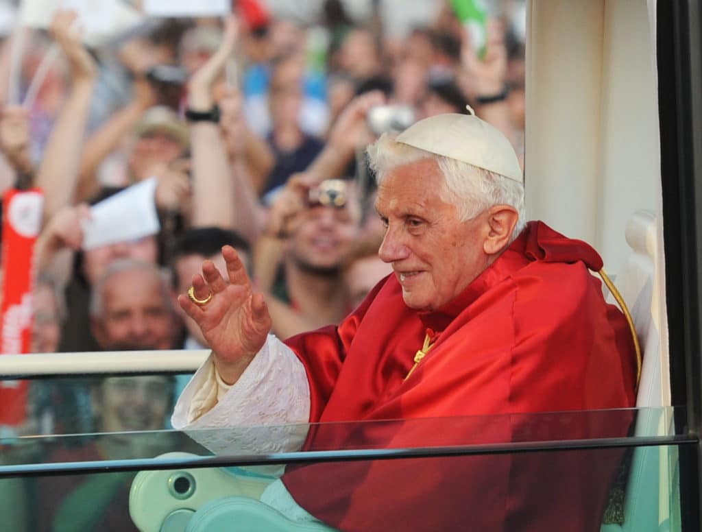 Benedicto XVI, el papa teólogo que revolucionó la Iglesia católica con su renuncia