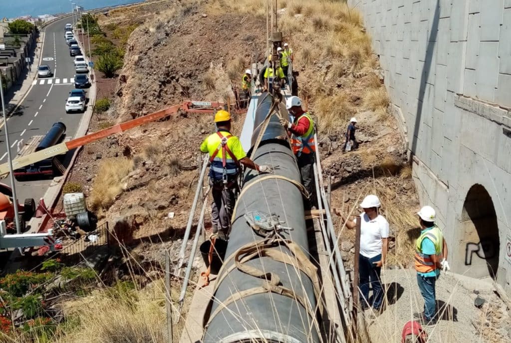 Rotura de un tubo de la canalización, en Los Moriscos, en 2019.