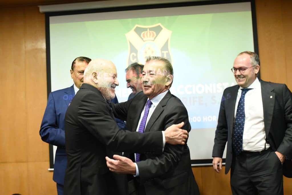 Rivero asume la presidencia del Tenerife “para subir a Primera”
