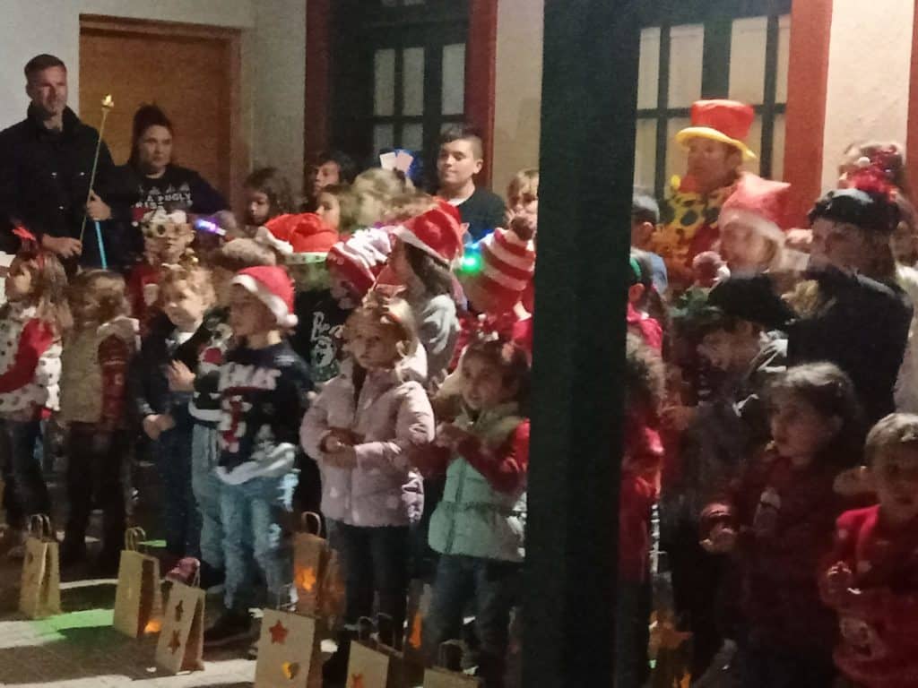 La escuela de Machado, en El Rosario, sorprende con su original fiesta de Navidad