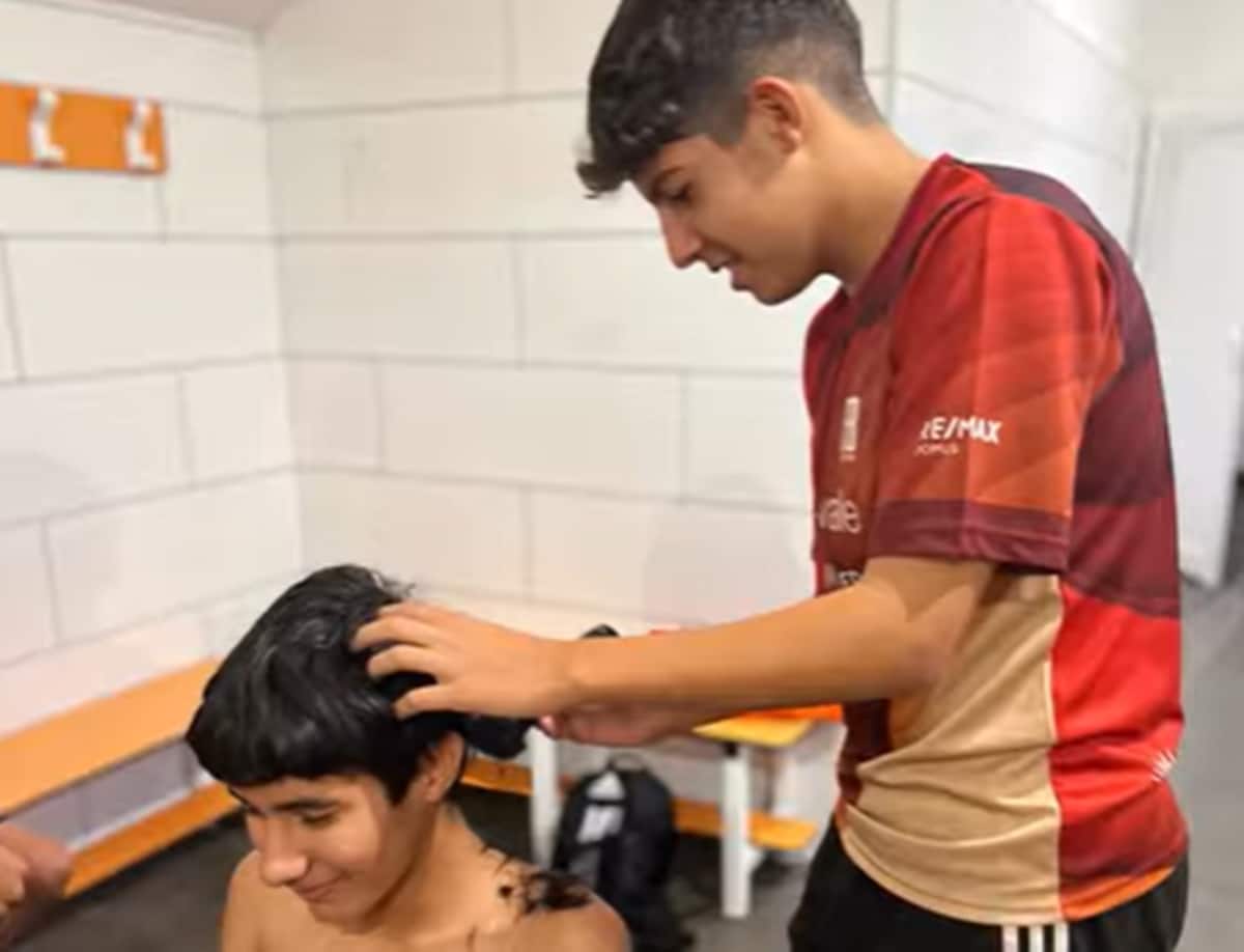 'Team Álvaro', jóvenes futbolistas canarios se rapan en apoyo hacia su ...
