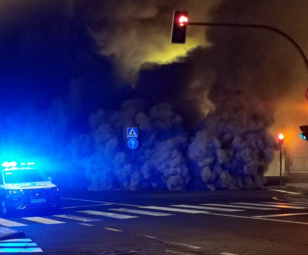 El incendio en El Sobradillo que puso en alerta a Santa Cruz de Tenerife