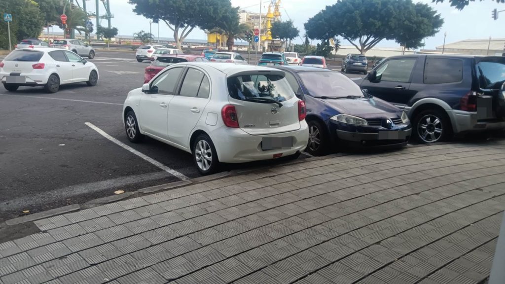 Alertan de robos en vehículos en la zona del Intercambiador de Guaguas de Santa Cruz de Tenerife
