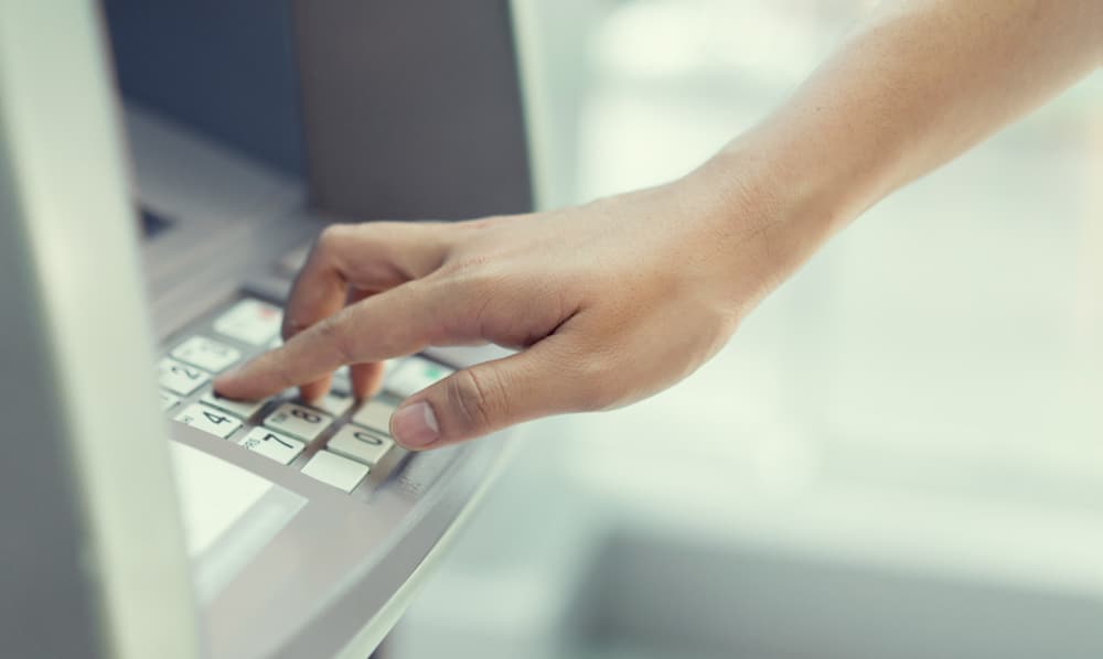 Condenados por robar más de 50.000 euros a un familiar con discapacidad
