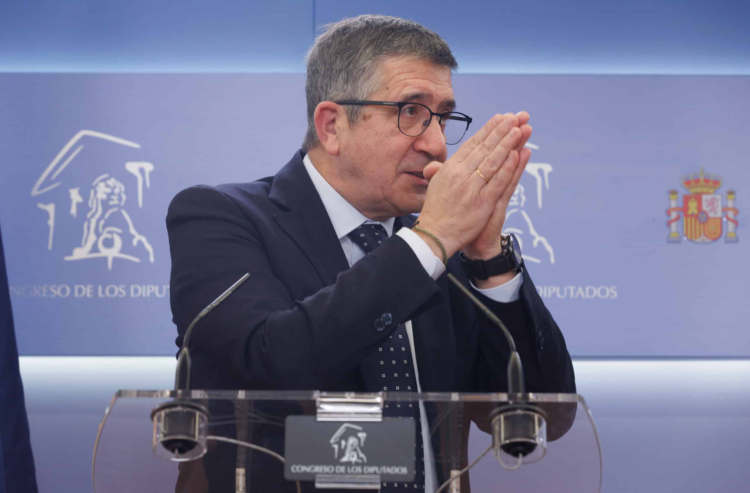 El PSOE dice que no le constan más diputados con "comportamientos deshonestos" y si aparece uno le echará