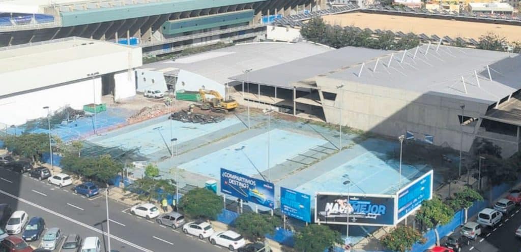 Las canchas junto al Pabellón Municipal de Sant Cruz, las primeras en ser demolidas