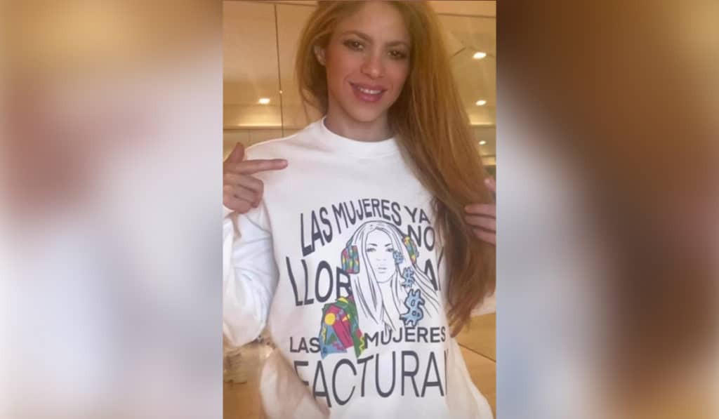 Shakira saca a la venta una edición limitada de la sudadera contra Piqué