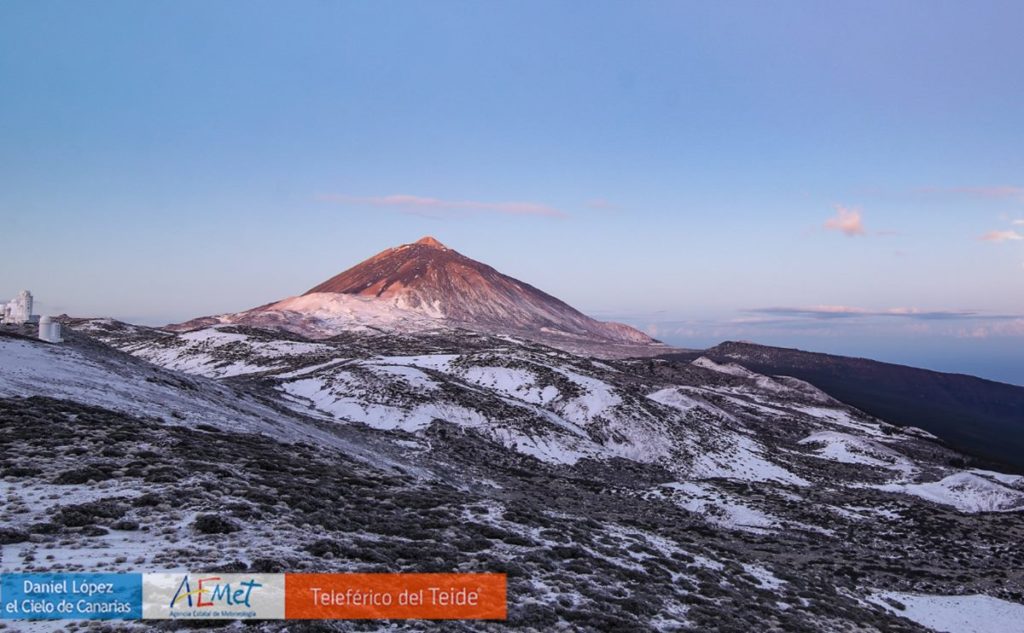 Las mejores fotos del Teide nevado en este frío domingo