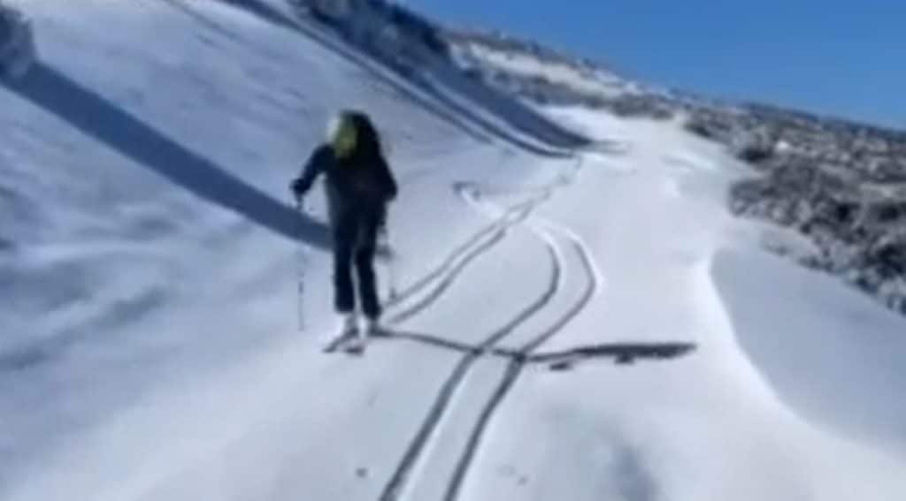Imagen surrealista: lo pillan esquiando en el Teide
